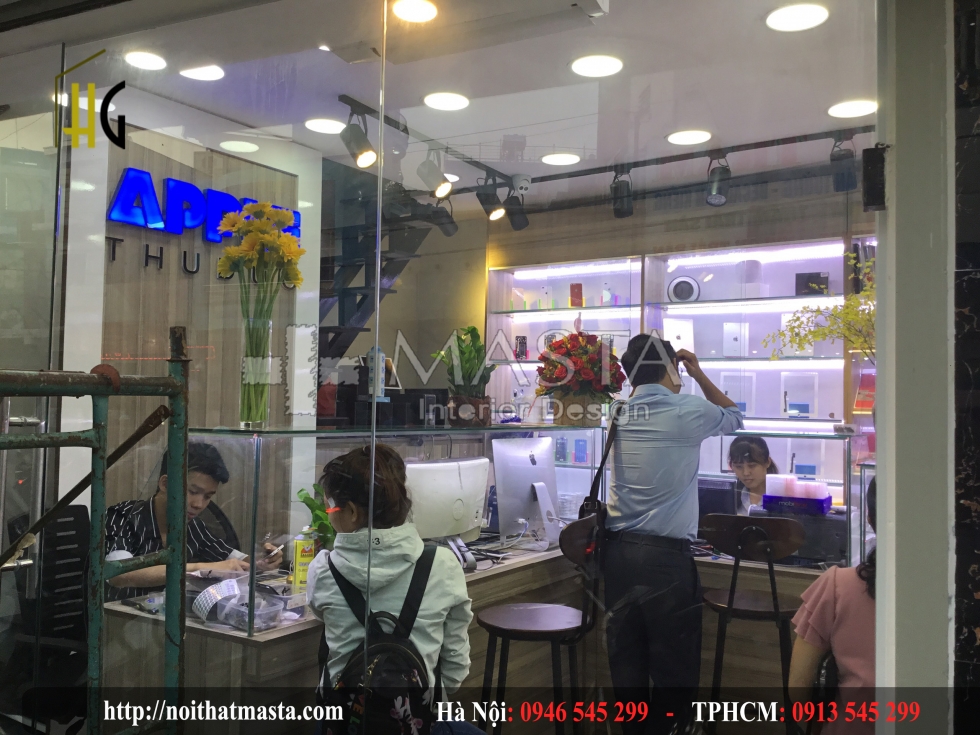 thi cong cua hang dien thoại chi thuy thu duc 10